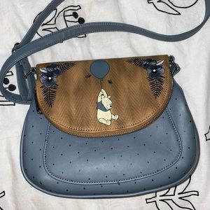 Medium sized Winnie the Pooh Loungefly bag 🍯💛🍯